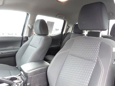 Certified 2023 Toyota Tacoma 4x4 Double Cab image 30