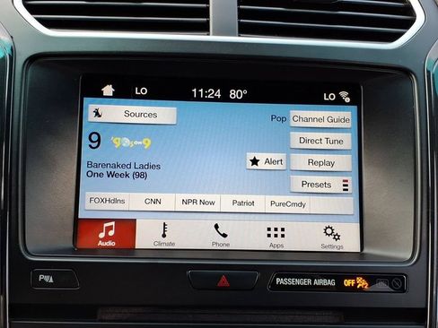 Used 2017 Ford Explorer XLT w/ Equipment Group 202A AWD/4WD image 16