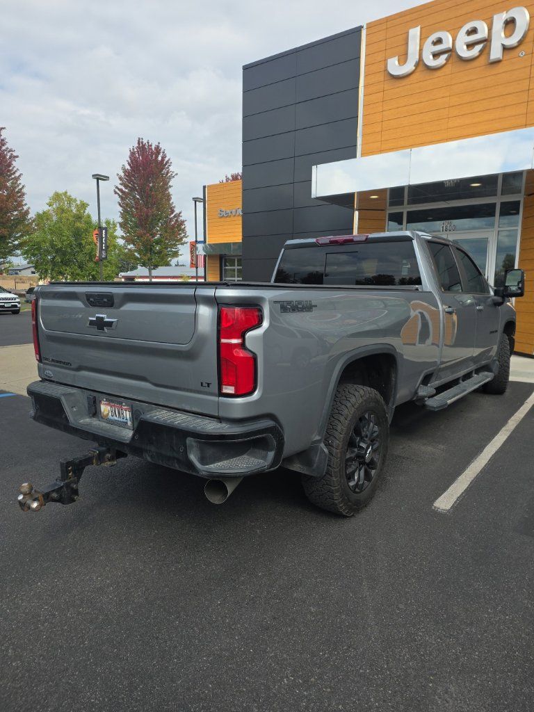 Used 2025 Chevrolet Silverado 3500 LT w/ Trail Boss Package AWD/4WD image 2