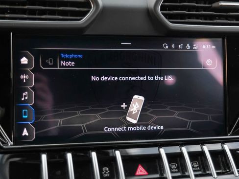 Used 2022 Lamborghini Urus image 39