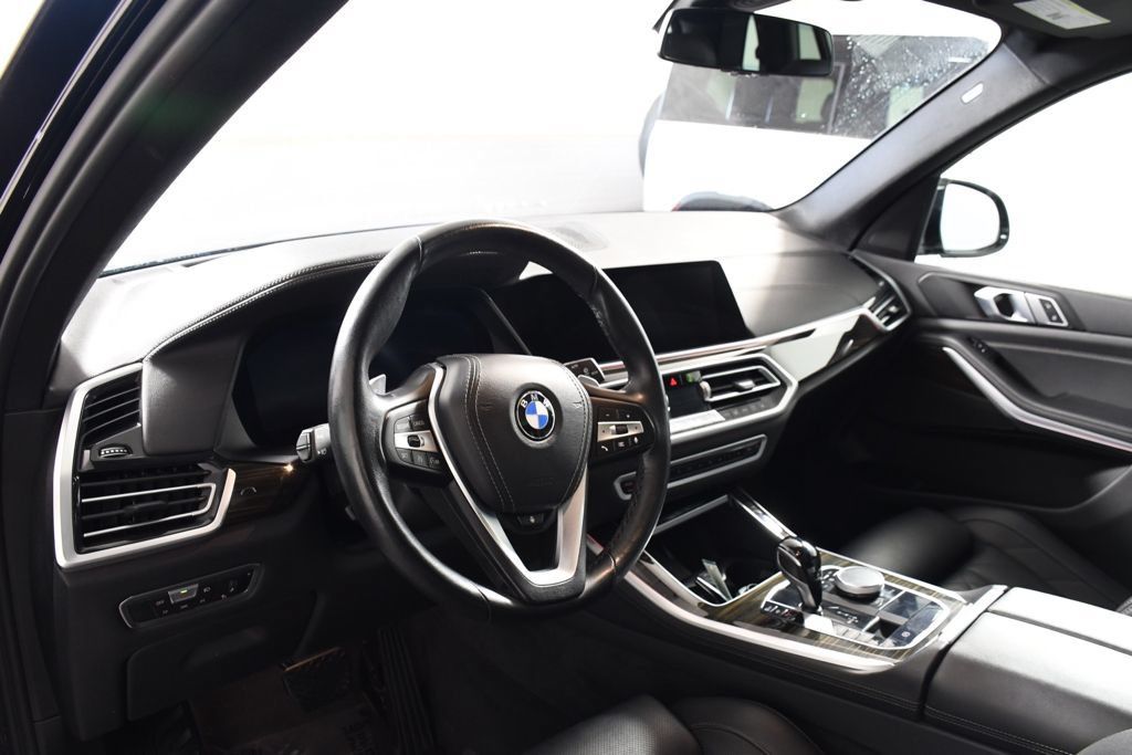Used 2023 BMW X5 xDrive40i AWD/4WD image 12