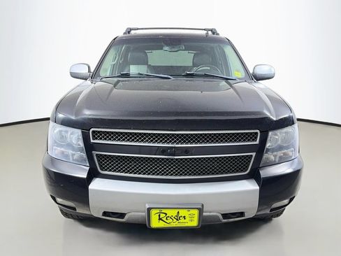 Used 2008 Chevrolet Avalanche LT w/ LT Preferred Equipment Group AWD/4WD image 2
