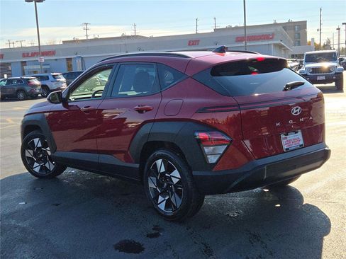 Used 2025 Hyundai Kona SEL image 16