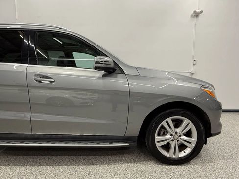 Used 2014 Mercedes-Benz ML 350 ML 350 4MATIC Sport Utility 4D w/ Premium 1 Package image 40