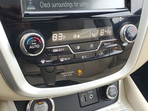 Used 2018 Nissan Murano SL image 29