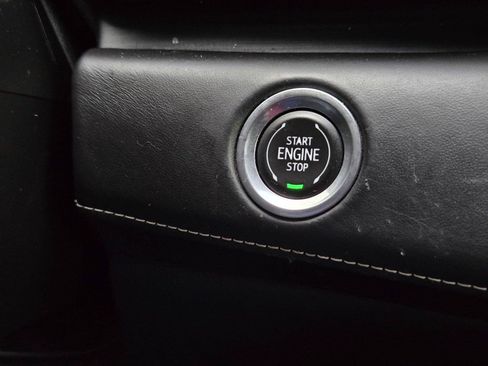 Used 2023 Cadillac Escalade Sport Platinum AWD/4WD image 23