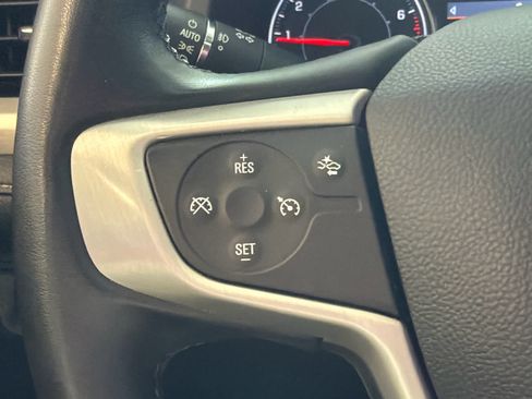 Used 2023 GMC Acadia SLT FWD image 39