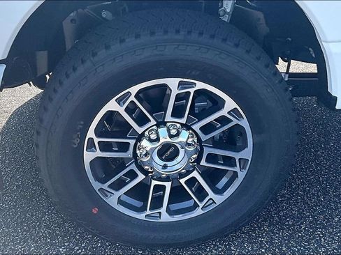 New 2026 Ford F250 Platinum w/ Platinum Plus Package AWD/4WD image 12