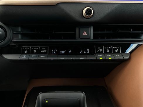 New 2025 Toyota Crown Signia image 29