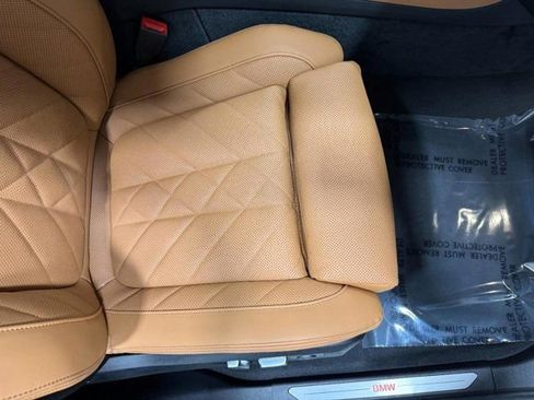 New 2026 BMW X5 xDrive50e image 19