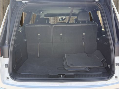 Used 2024 Jeep Wagoneer Series II w/ Flexible Seating Group image 19