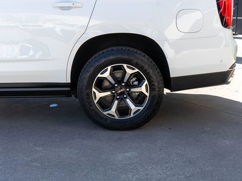 New 2026 GMC Yukon AT4 image 33