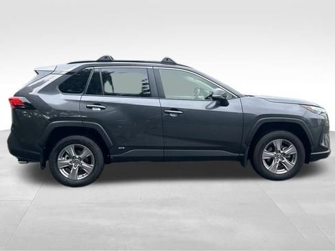 Used 2025 Toyota RAV4 XLE AWD/4WD image 6