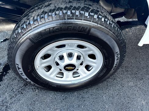 Used 2025 Chevrolet Silverado 3500 W/T w/ WT Convenience Package image 27