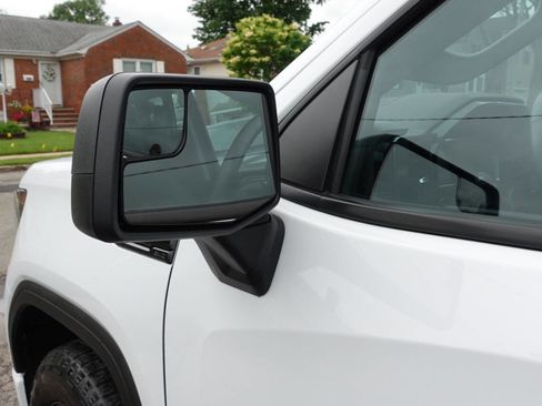 Used 2023 GMC Sierra 1500 Elevation image 13