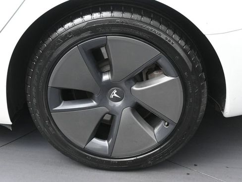 Used 2023 Tesla Model 3 Standard Range RWD image 35
