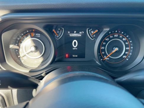 New 2026 Jeep Gladiator Sport image 18