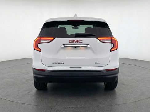 Used 2024 GMC Terrain SLE FWD image 7