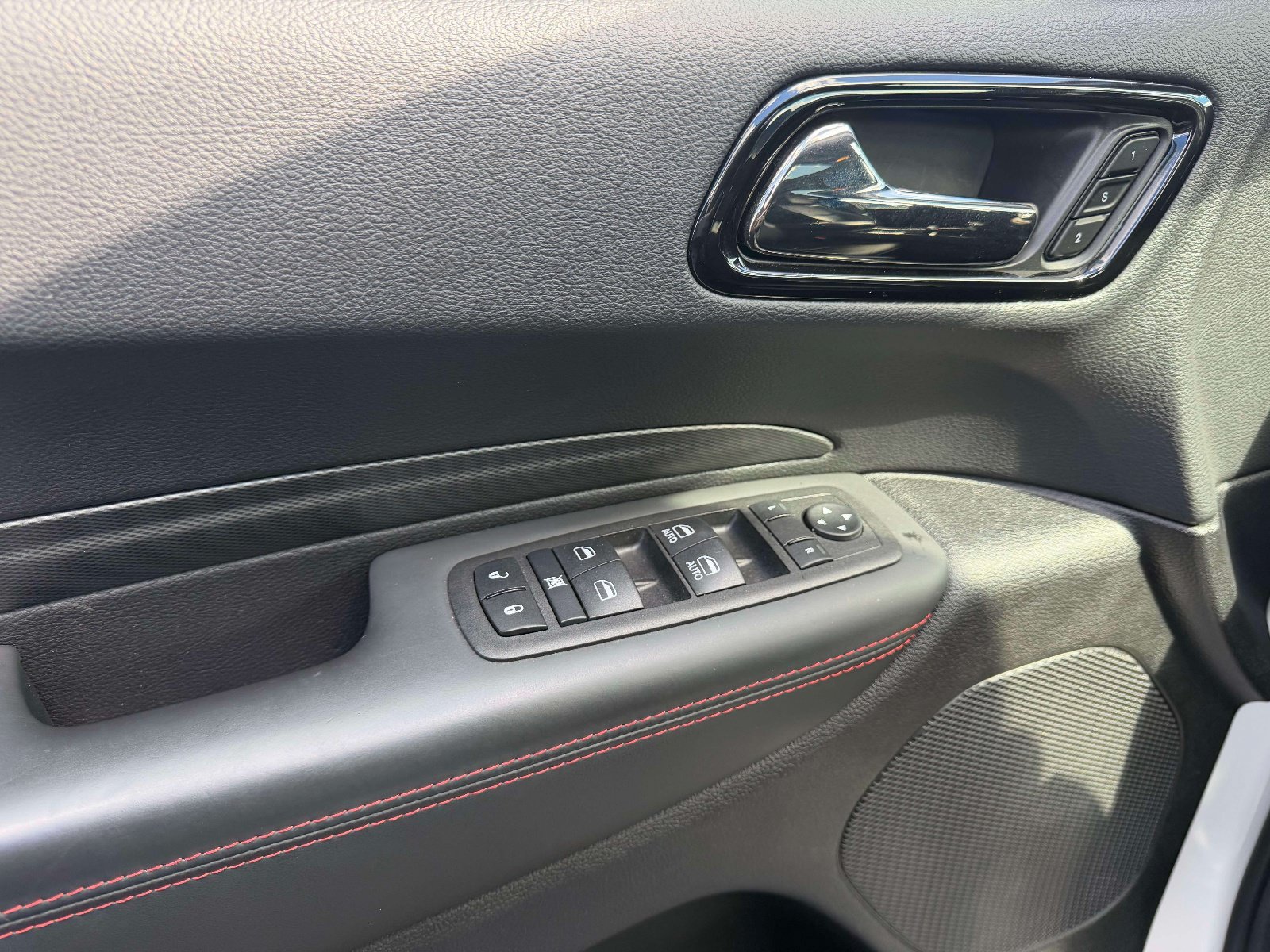 Used 2025 Dodge Durango R/T AWD/4WD image 16