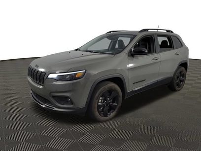 Used 2023 Jeep Cherokee Altitude Lux w/ Lux Elite Package