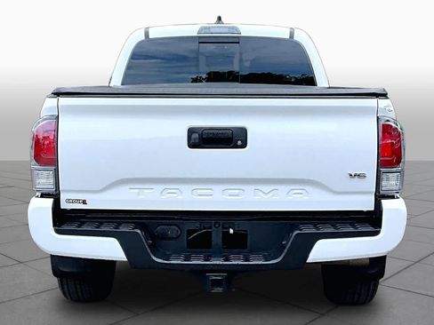 Certified 2021 Toyota Tacoma TRD Sport AWD/4WD image 5