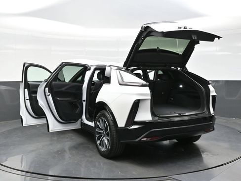 Certified 2024 Cadillac Lyriq Sport AWD/4WD image 42