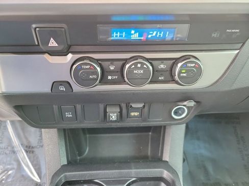 Used 2022 Toyota Tacoma SR5 image 28