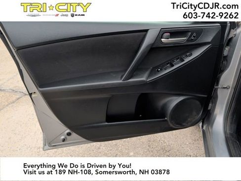 Used 2012 MAZDA MAZDA3 i Sport image 16