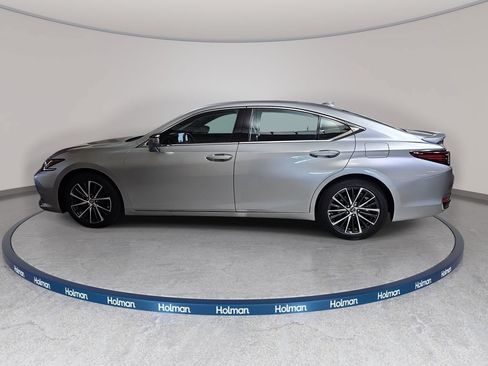 Certified 2025 Lexus ES 300h w/ Premium Package FWD image 8