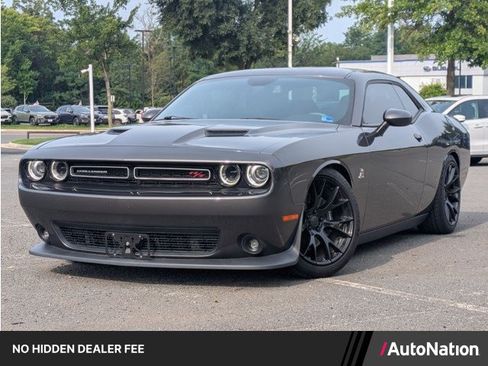 Used 2018 Dodge Challenger R/T Scat Pack RWD image 1