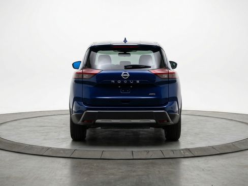 Used 2025 Nissan Rogue SV image 7