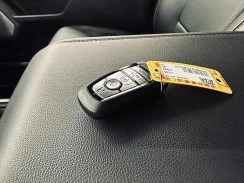 New 2025 Ford F150 Lariat w/ Equipment Group 501A Mid image 39