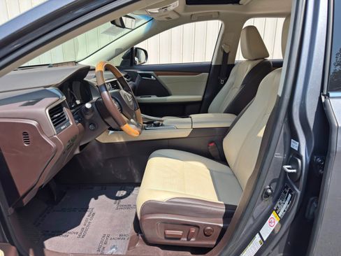 Used 2019 Lexus RX 350 FWD w/ Premium Package image 16