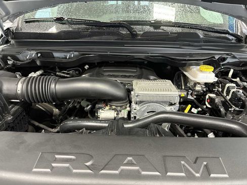 New 2026 RAM 1500 Laramie w/ Sport Appearance Package AWD/4WD image 17