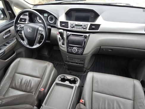 Used 2015 Honda Odyssey Touring Elite image 20
