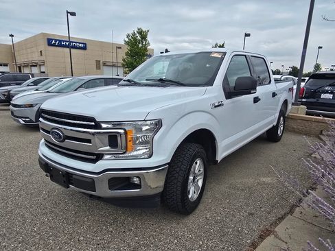 Used 2019 Ford F150 XLT w/ Equipment Group 301A Mid AWD/4WD image 11