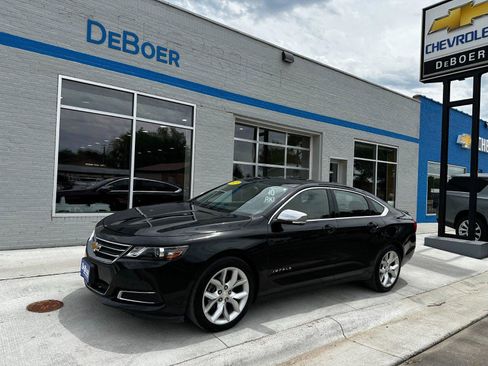 Used 2015 Chevrolet Impala LT image 1