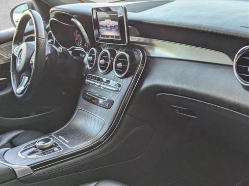 Used 2019 Mercedes-Benz GLC 300 GLC 300 image 20