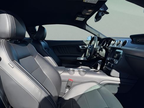Used 2020 Ford Mustang GT Premium RWD image 9