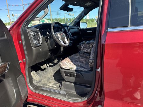 Used 2020 GMC Sierra 1500 SLE w/ SLE Value Package AWD/4WD image 12