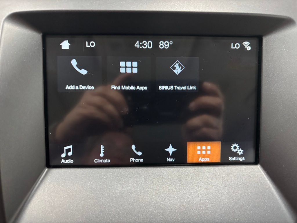 Used 2018 Ford Edge Titanium w/ Equipment Group 301A AWD/4WD image 30