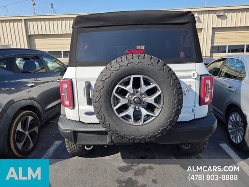 Used 2024 Ford Bronco Badlands image 13