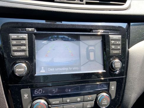 Used 2015 Nissan Rogue SL AWD/4WD image 29