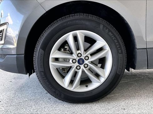 Used 2017 Ford Edge SEL w/ Equipment Group 201A FWD image 10