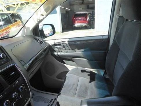 Used 2014 Dodge Grand Caravan SE w/ Quick Order Package 29E SE FWD image 19