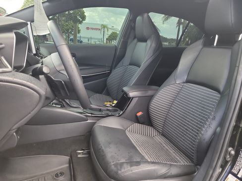 Used 2023 Toyota Corolla XSE FWD image 18