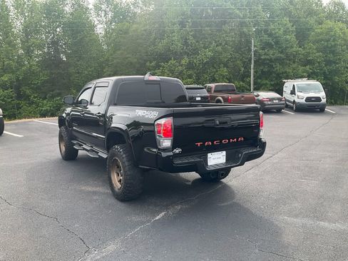 Used 2023 Toyota Tacoma TRD Sport w/ TRD Premium Sport Package AWD/4WD image 7