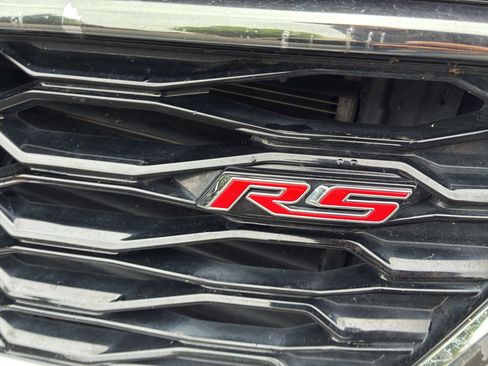 Used 2022 Chevrolet Equinox RS w/ RS Leather Package FWD image 15