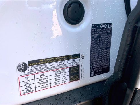 New 2026 Land Rover Range Rover Velar Dynamic SE image 18