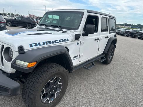 Used 2023 Jeep Wrangler Unlimited Rubicon 4xe w/ Cold Weather Group AWD/4WD image 2